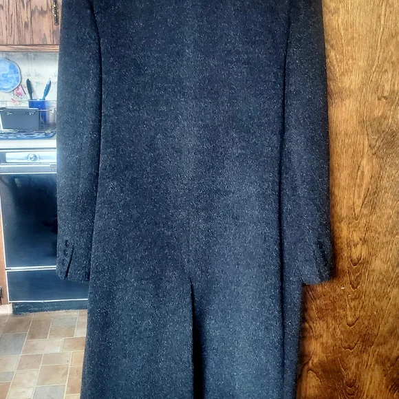 Mens Alpaca, Black/Gray Wool, XL Overcoat, W/Black Satin Lining & Button Front